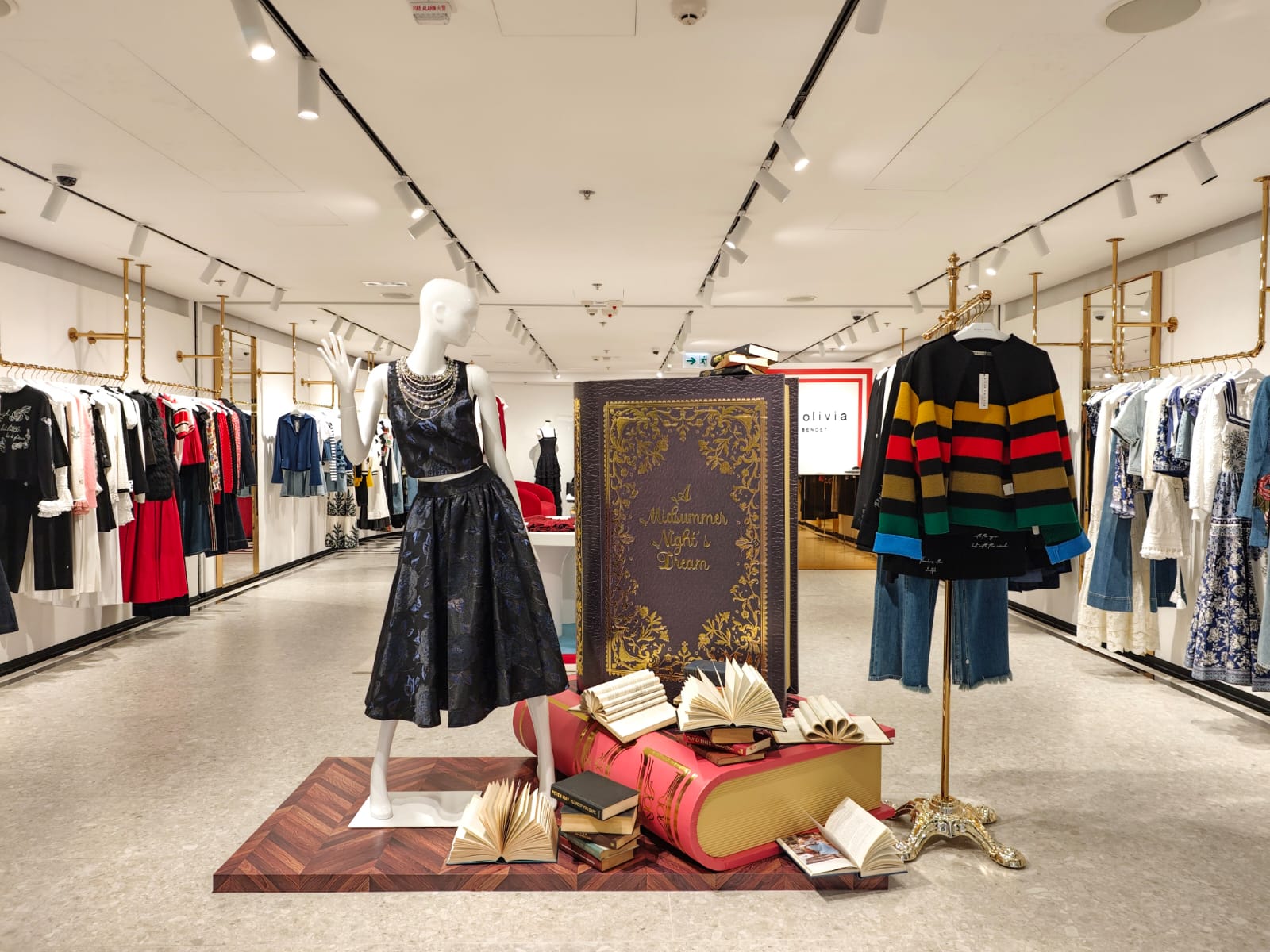 window display,display props, window props,  window props, window props, window props